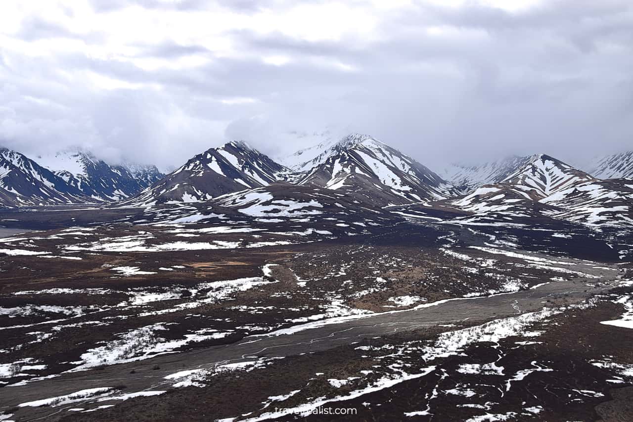Polychrome Overlook in Denali National Park, Alaska, US