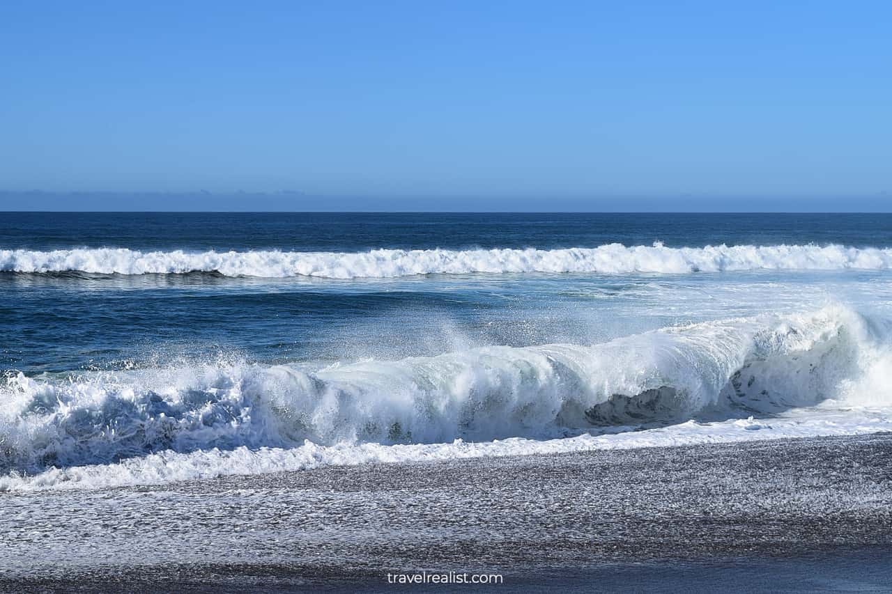 Breaking waves at Point Reyes National Seashore in California, US