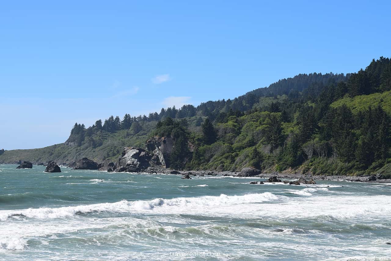 Pacific Ocean at Wilson Creek Overlook in Redwood National Park, California, US