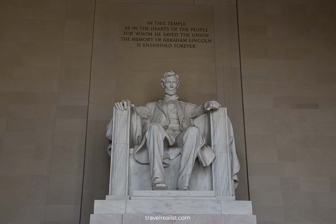 Lincoln Statue in National Mall, Washington, DC, US
