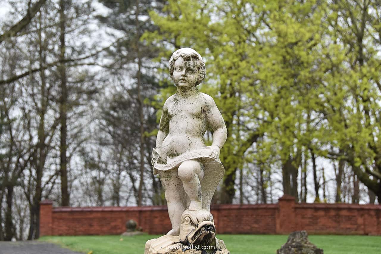 Formal Gardens Sculpture next to Tool House in Vanderbilt Mansion National Historic Site, New York, US