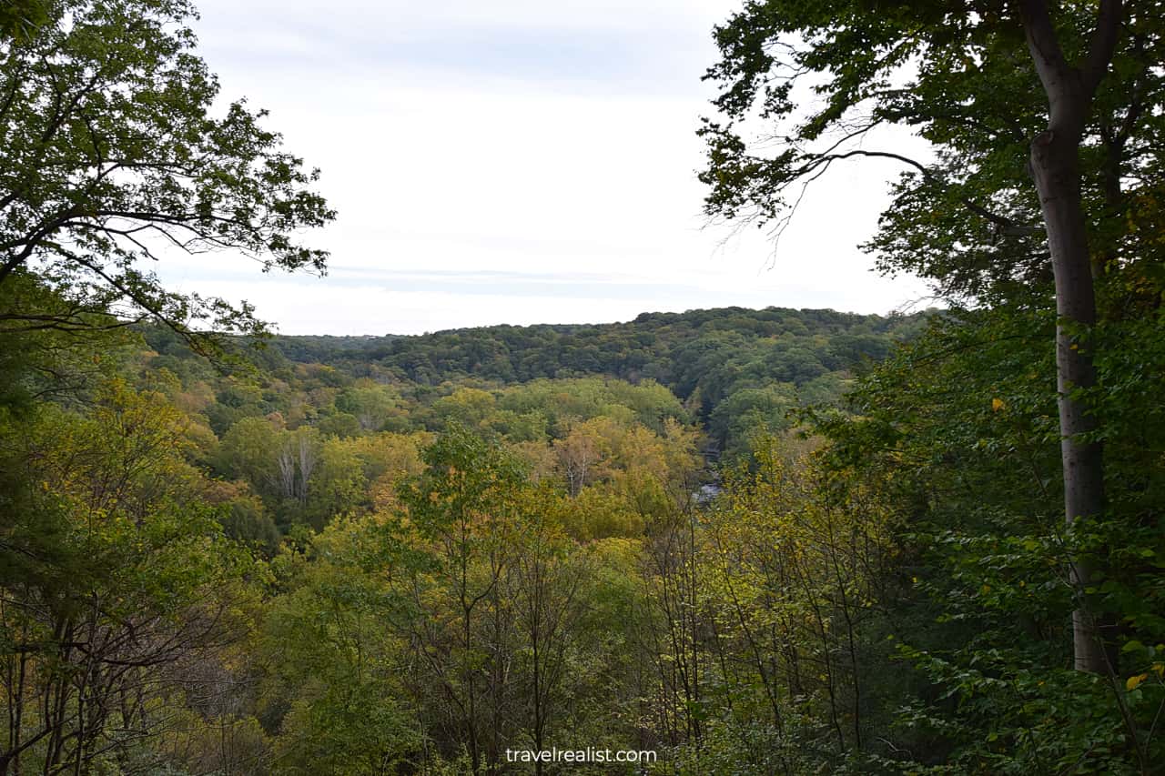 Tinkers Creek Gorge Overlook in Cuyahoga Valley National Park, Ohio, US