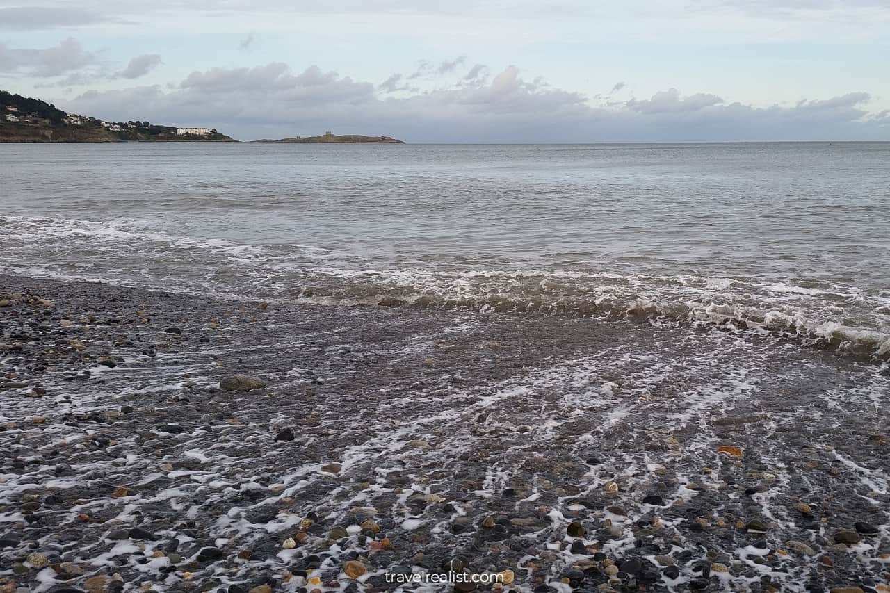 Breaking waves at Killiney Beach in Dublin, Ireland