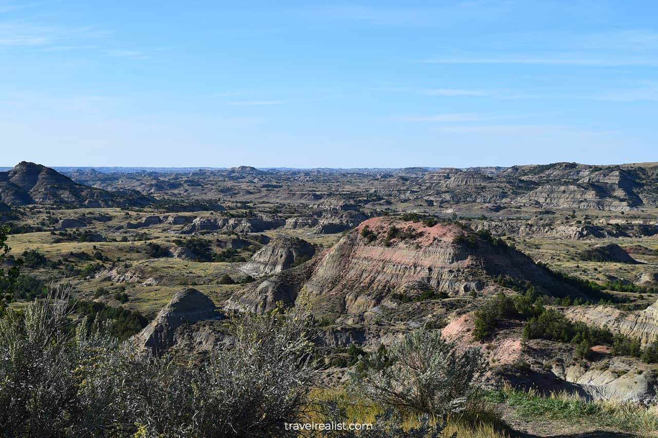 Painted Canyon Nature Trail in Theodore Roosevelt National Park in North Dakota, US