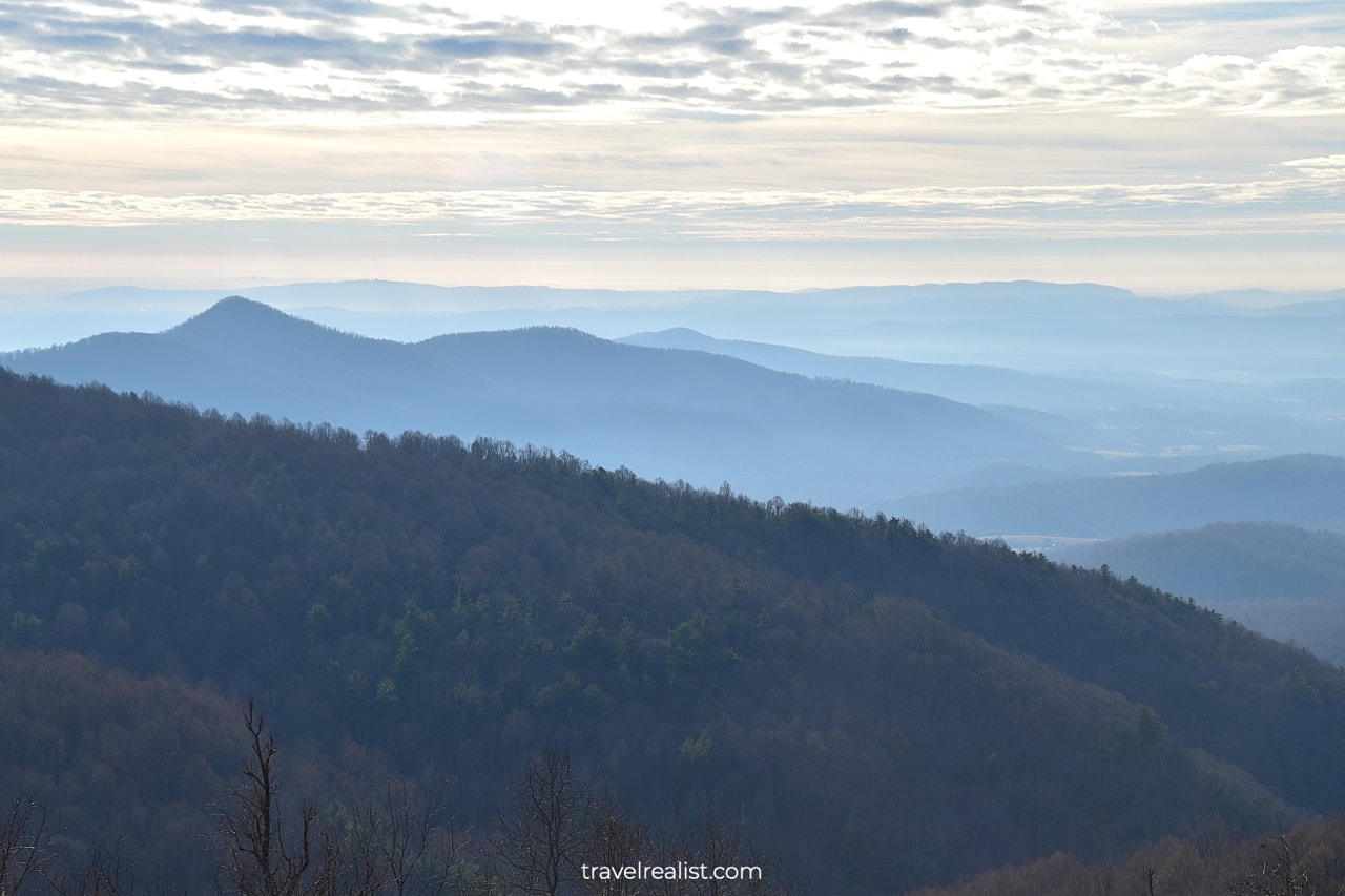 Doyles River Overlook in Shenandoah National Park, Virginia, US