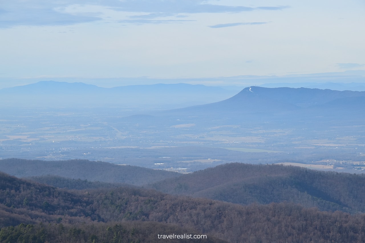 Naked Creek Overlook in Shenandoah National Park, Virginia, US