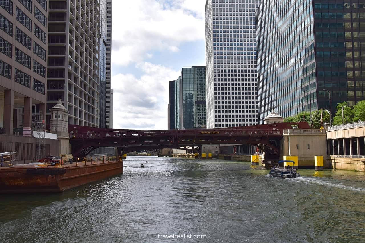 Monroe Street Bridge in Chicago, Illinois, US
