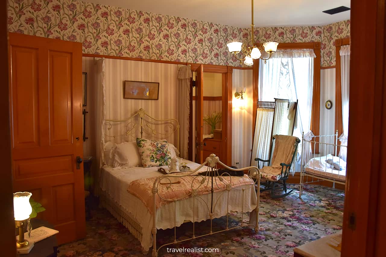 Bedroom with crib and closet in Ernest Hemingway Birthplace Museum, Oak Park, Illinois, US