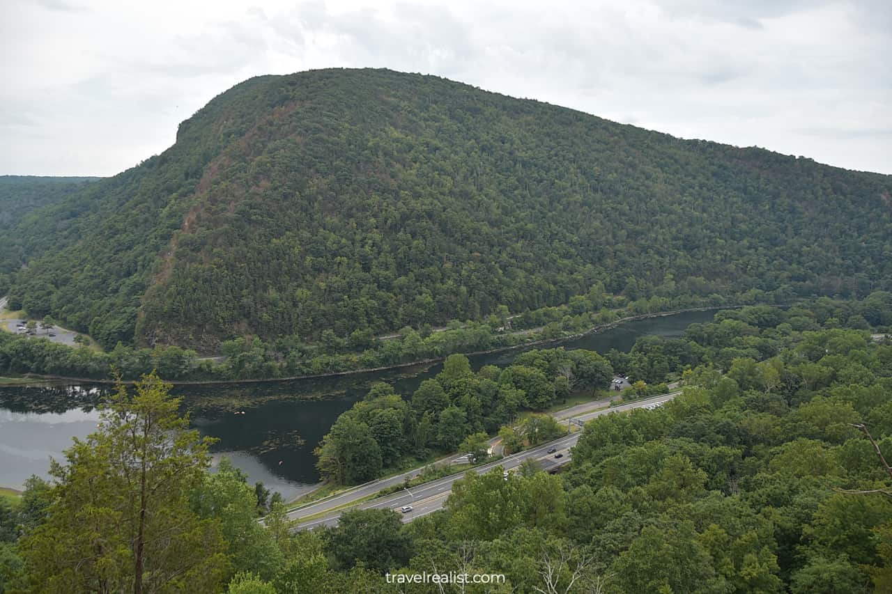 Mt Minsi across Delaware River in Delaware Water Gap National Recreation Area, Pennsylvania, New Jersey, US
