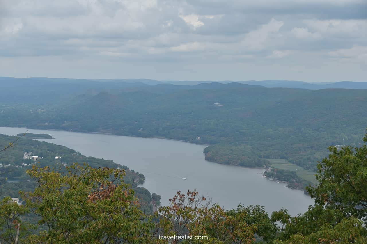 Hudson river views from Bear Mountain State Park in New York, US