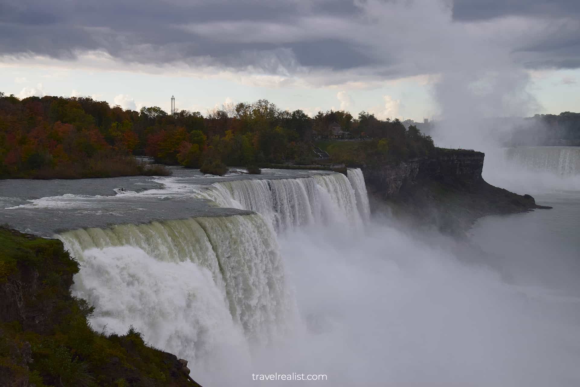 Iconic Niagara Falls views in Niagara Falls State Park, New York, US