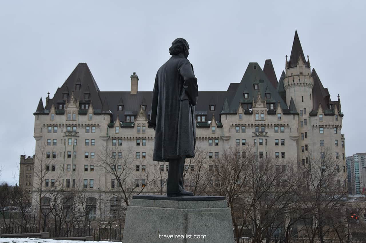 Sir Wilfrid Laurier statue in front of Fairmont Château Laurier in Ottawa, Ontario, Canada
