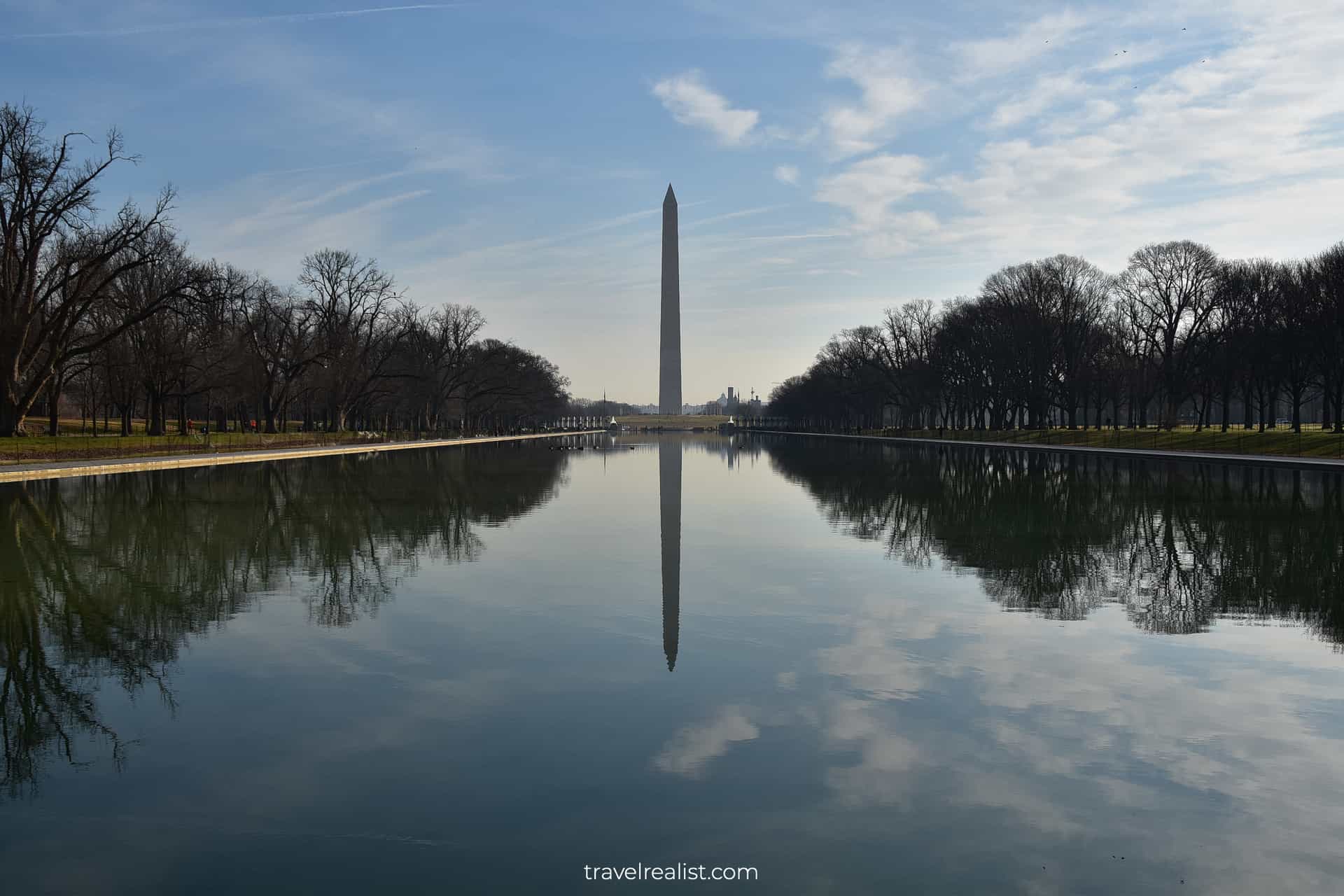 Washington Memorial in Reflecting Pool in National Mall, Washington, DC, US