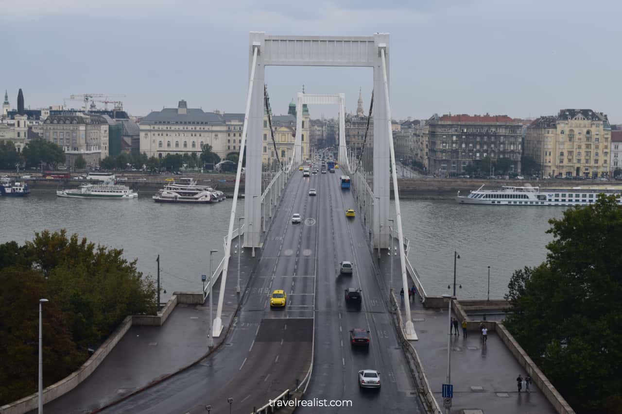 Cars crossing the Elisabeth Bridge over Danube in Budapest, Hungary