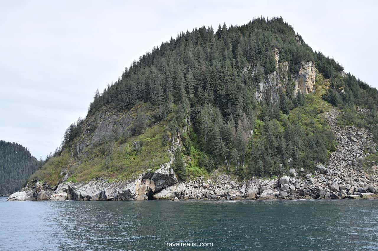 Cliffs in Resurrection Bay, Alaska, US