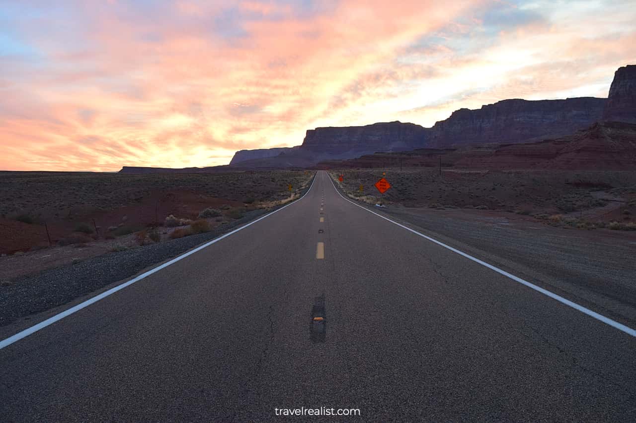 Highway next to Vermillion Cliffs in Arizona, US