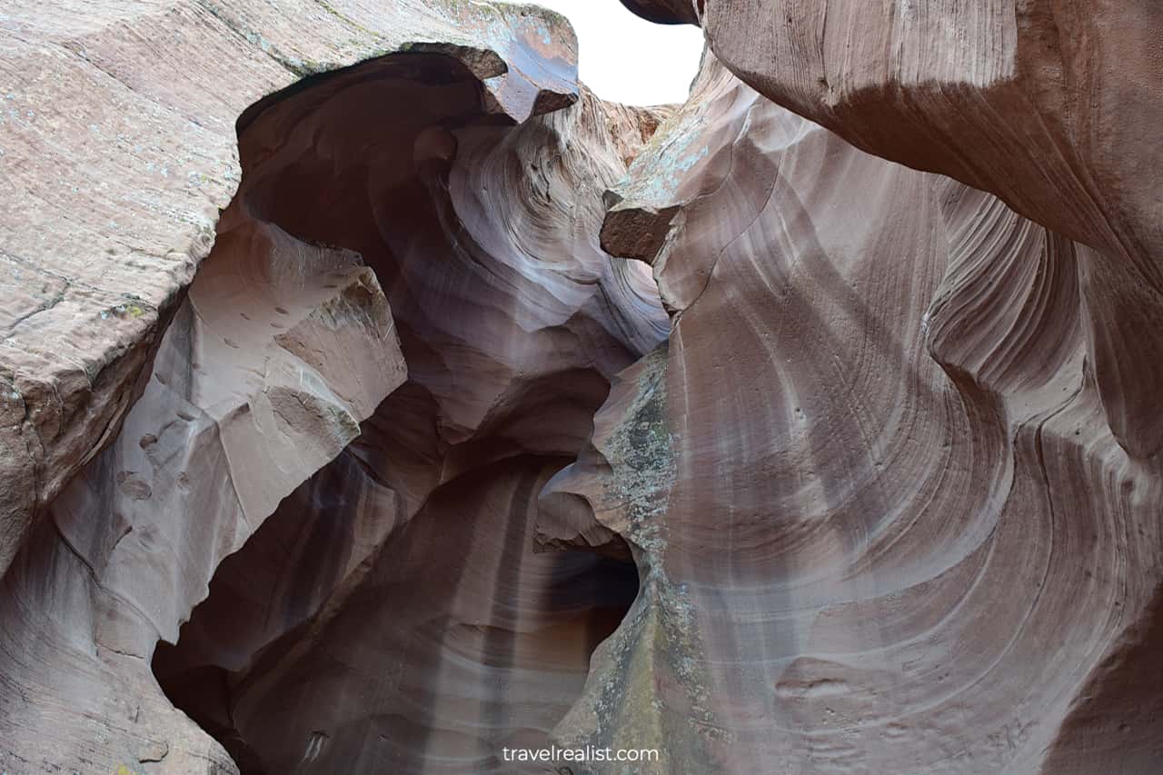 Canyon's entrance in Antelope Canyon, Arizona, US