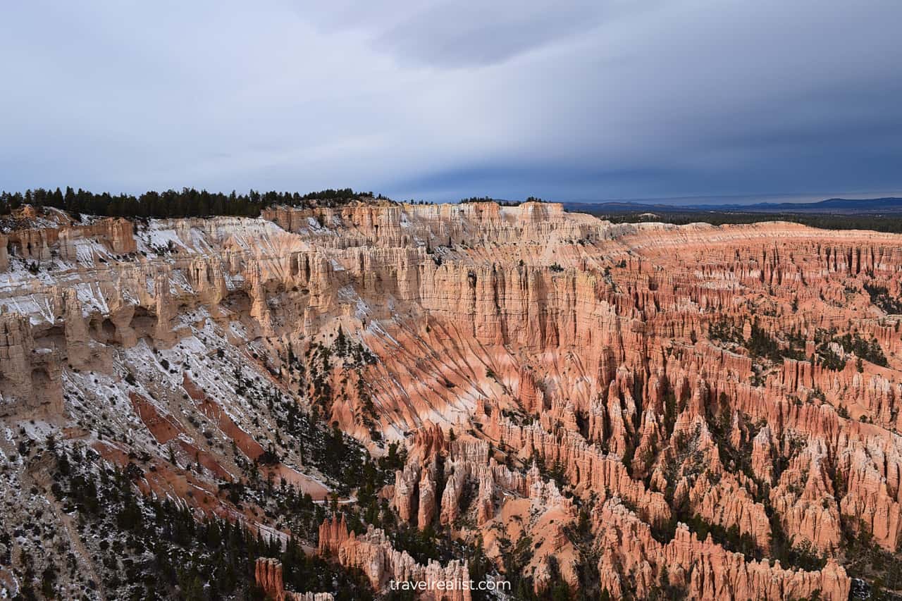 Panoramic views from Bryce Point in Bryce Canyon National Park, Utah, US