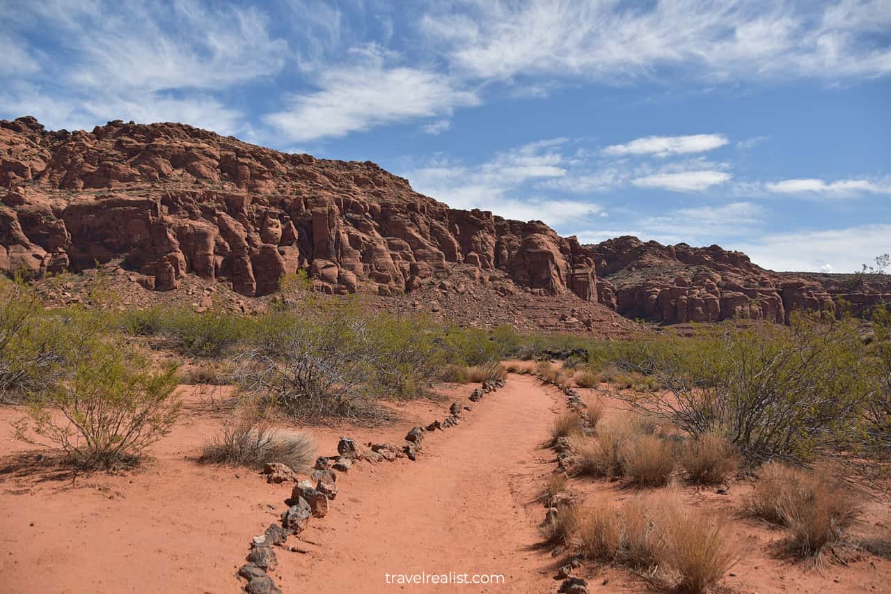 Johnson Canyon trail under scorching sun in Snow Canyon State Park, Utah, US