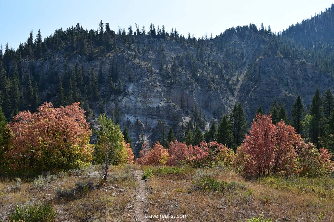 Snake River Canyon on way to Grand Teton National Park in Wyoming, US