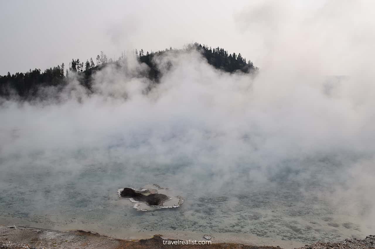 Midway Geser Basin in Yellowstone National Park, Wyoming, US